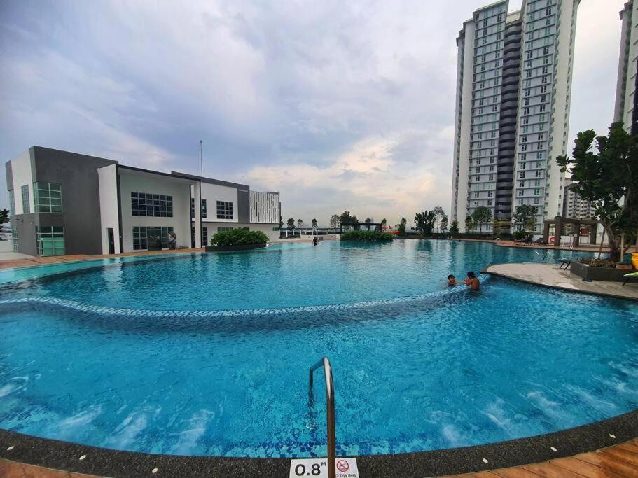 Apartemen Larkin Bus Terminal Doraemon By Yha Johor Bahru