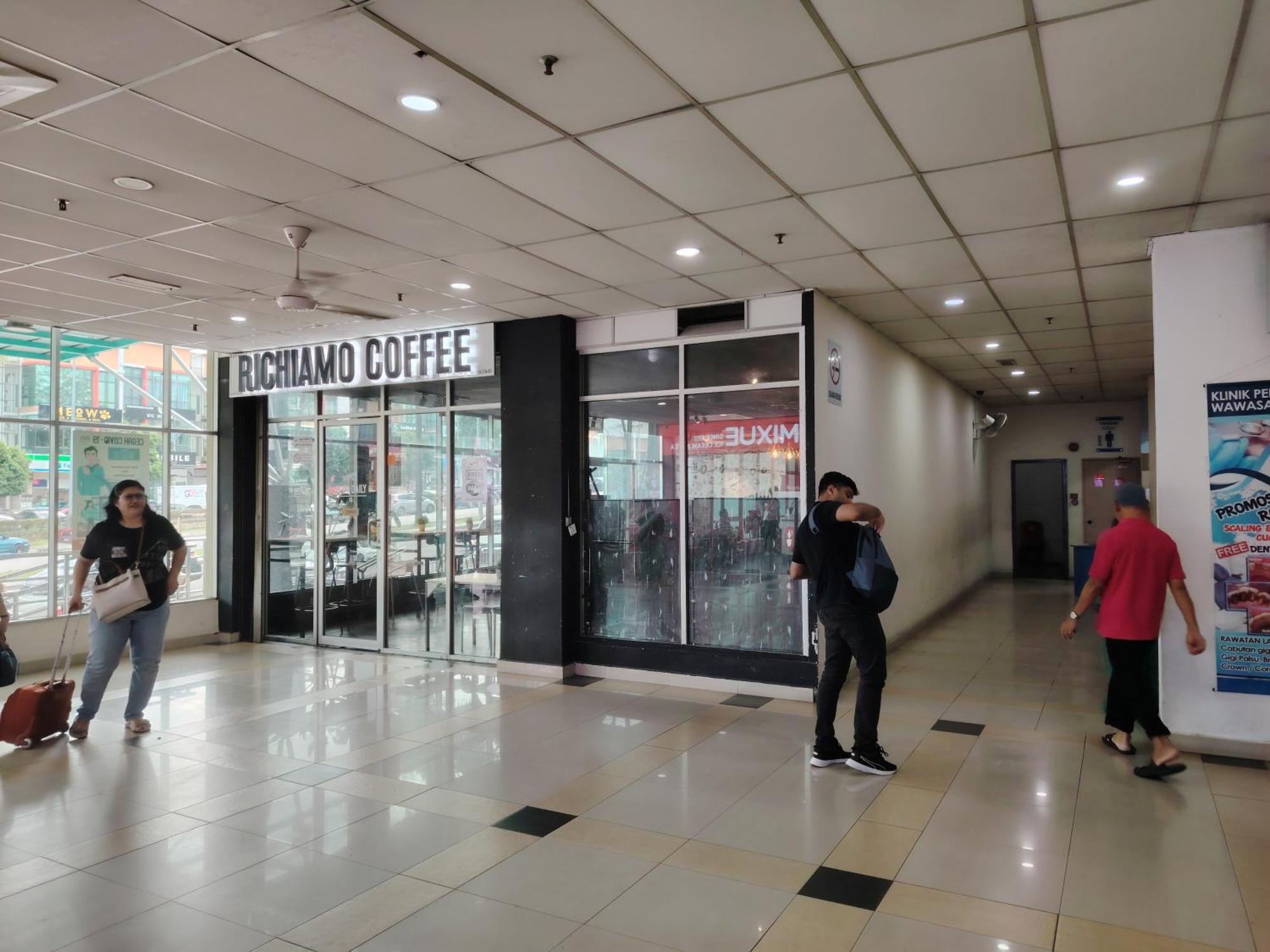 Larkin Bus Terminal Doraemon By Yha Apartemen Johor Bahru